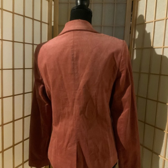Soho - salmon color soft corduroy cropped 1 button blazer. Sz M - Picture 4 of 7